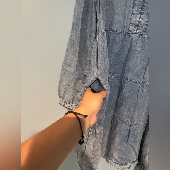 Velvet Heart Chambray Long Sleeve Dress - Picture 7 of 8